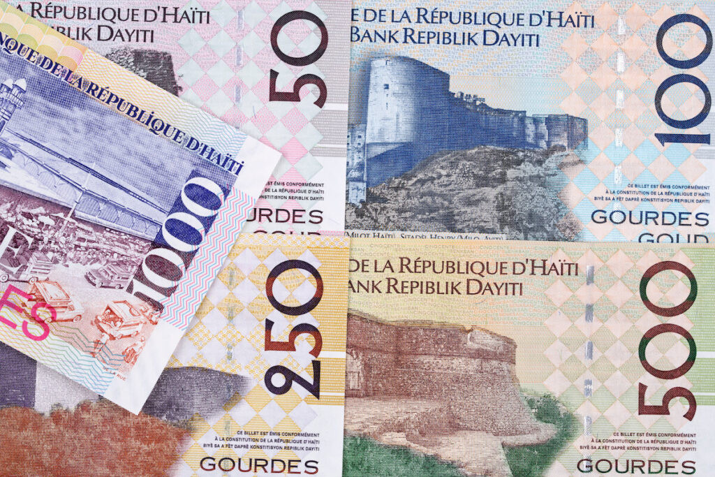 Haitian currency: 1000, 250, 50, 100, and 500 Haitian gourdes