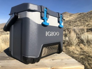 Igloo BMX 25 Cooler in a work or outdoor lunch setting