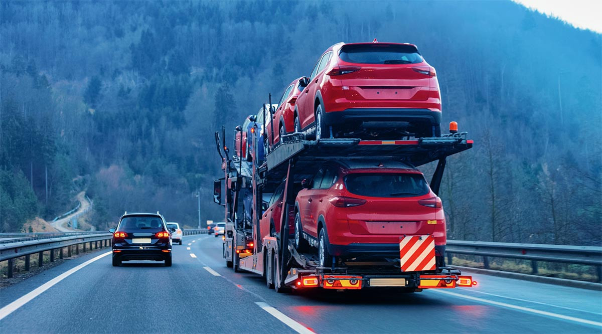 Specialty vehicle hauler truck