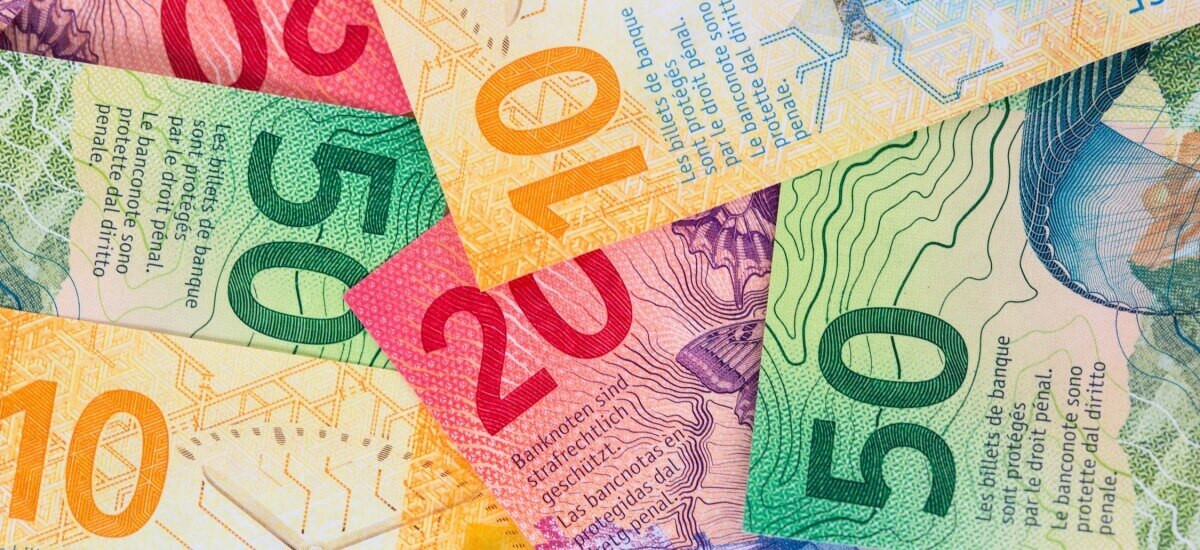 Collection of new Swiss franc bank notes