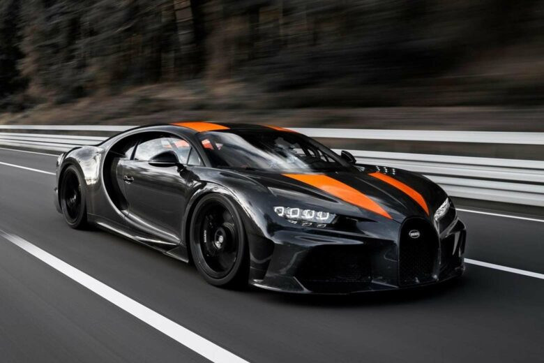 Bugatti Chiron Super Sport 300+ Speeding