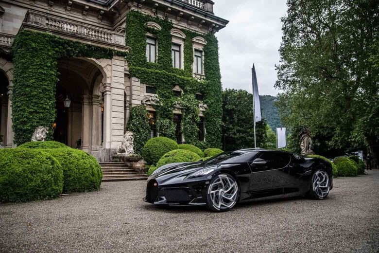 Bugatti La Voiture Noire Sleek Design