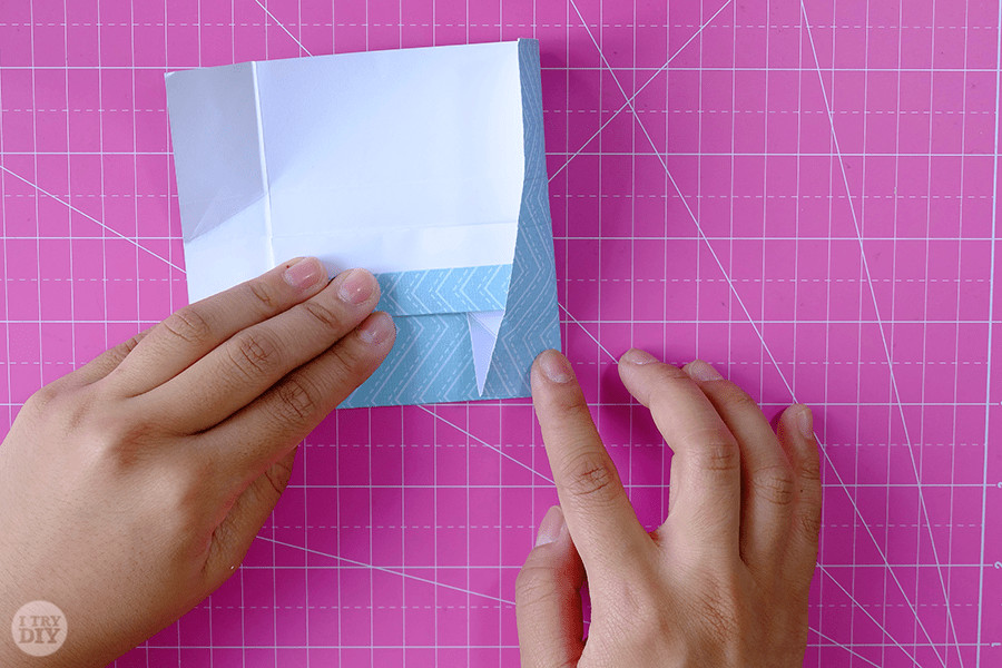 Side Flap Folded