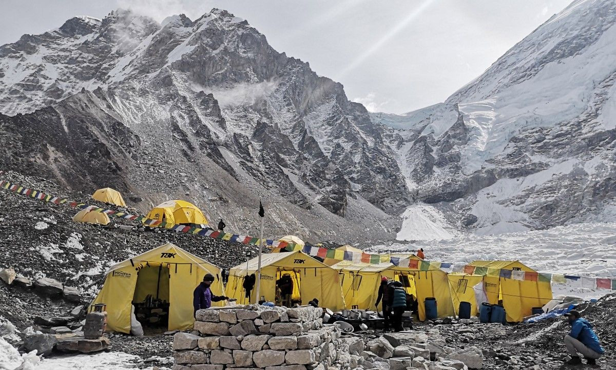 Pioneer Adventure team on Everest
