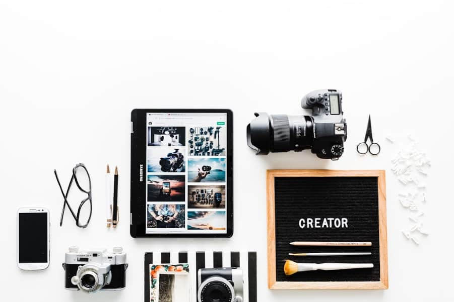 Stay-at-home mom taking pictures as a way to make money.